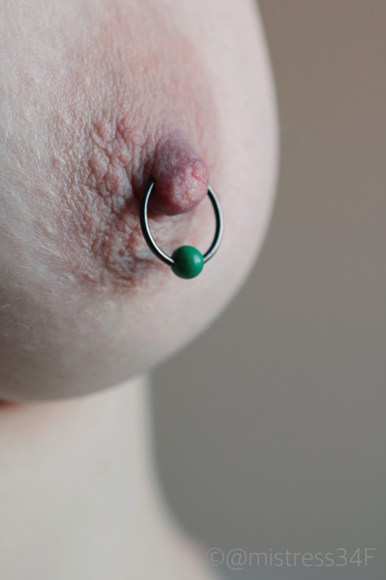 Black nipple ring with green ball #SJC 44