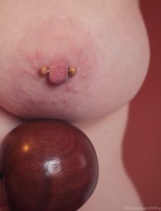 Nipple bar with wooden balls #SJC 153